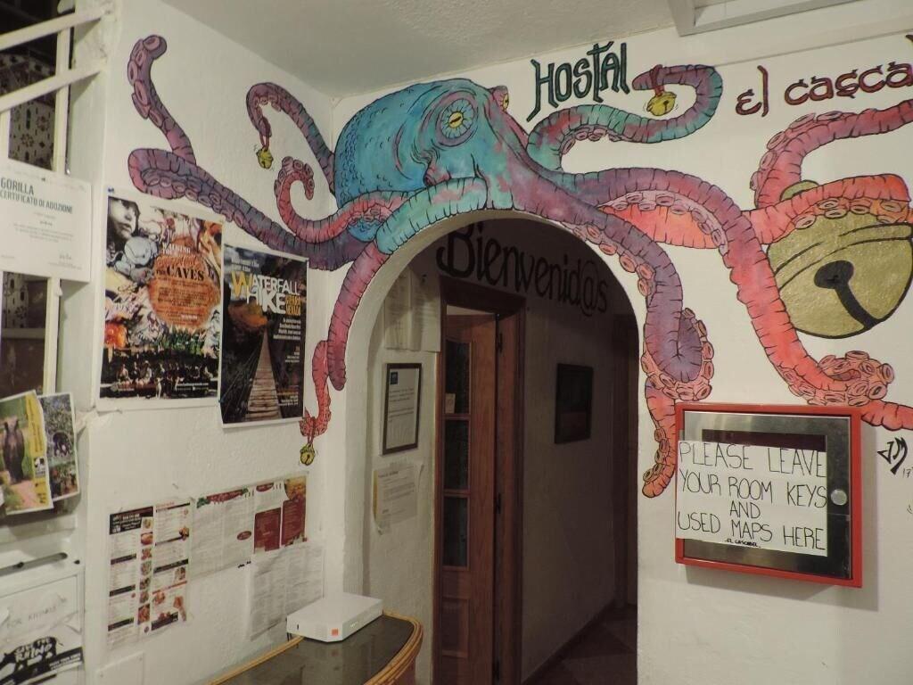 Instalaciones Recreativas Hostal El Cascabel - Hostel