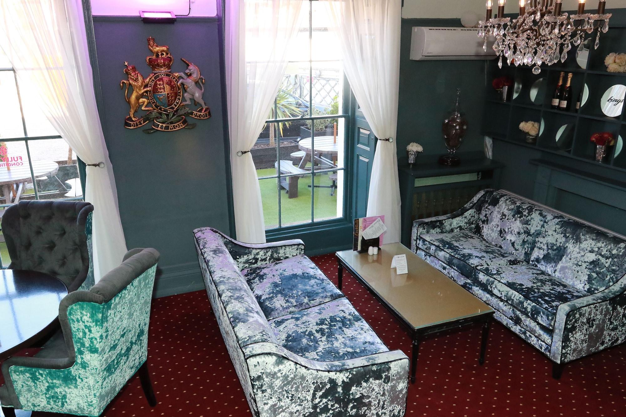 Bar/Salón Kings Newmarket