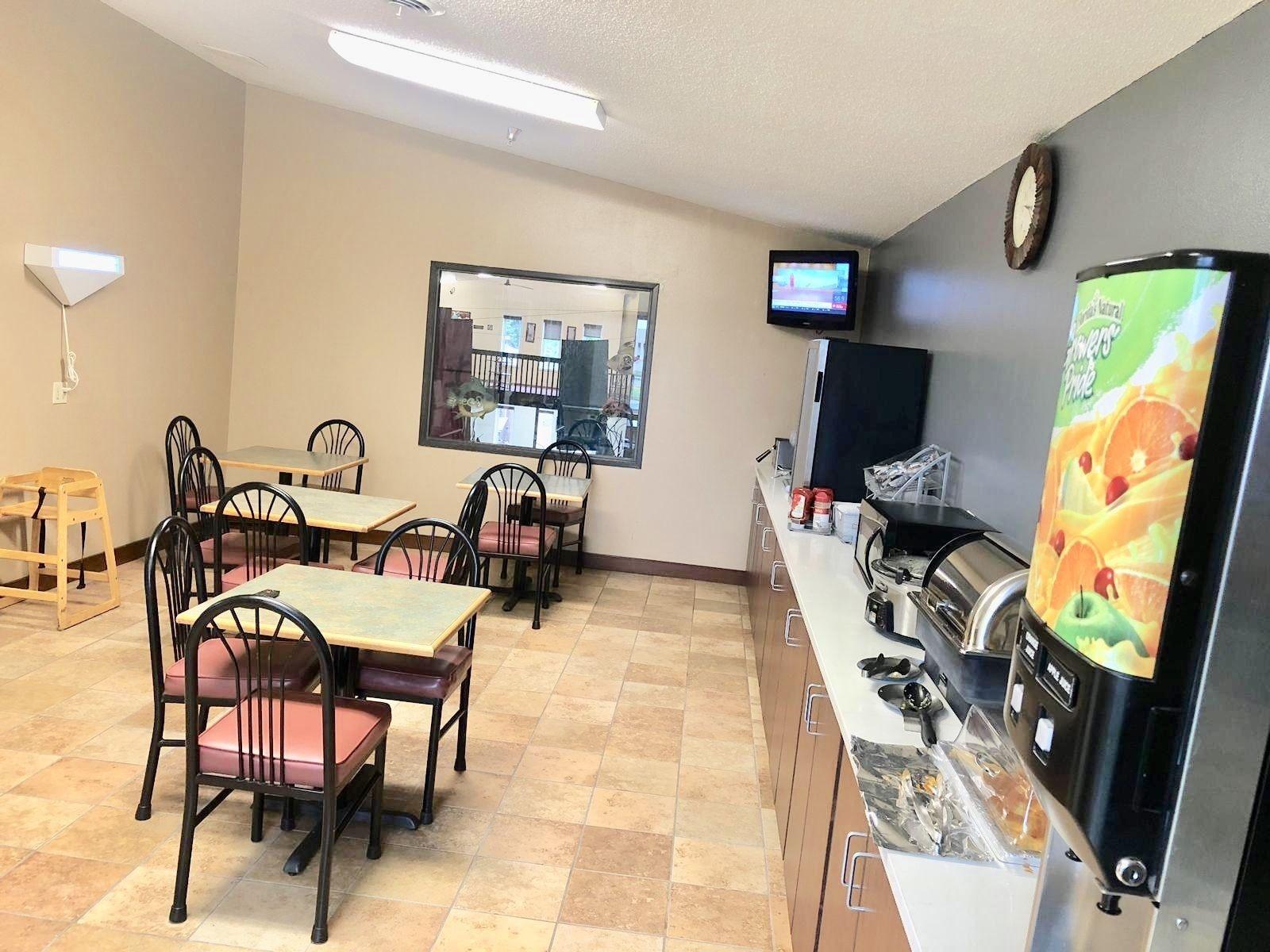 Restaurant Super 8 by Wyndham Huron