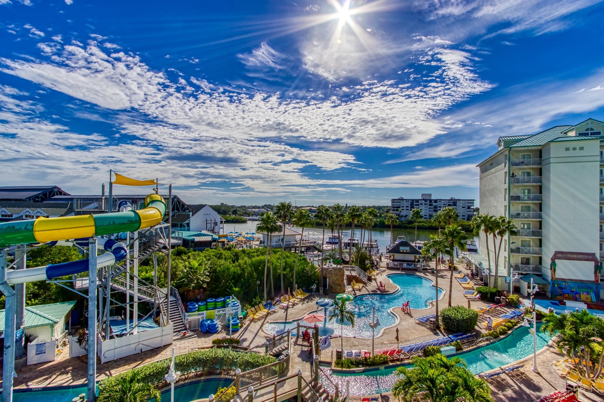 Vista Exterior New Hotel Collection Harbourside Resort