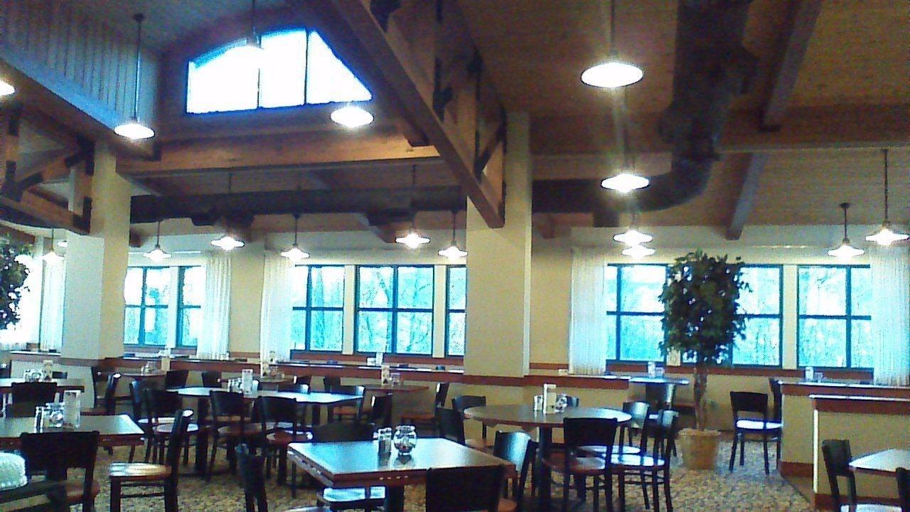 Restaurant Chief Logan Lodge