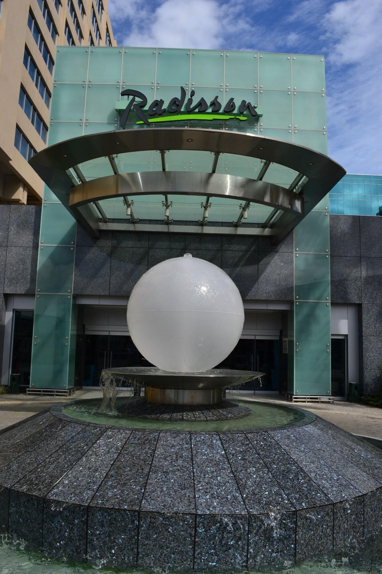 Vista Exterior Radisson Hotel Trinidad