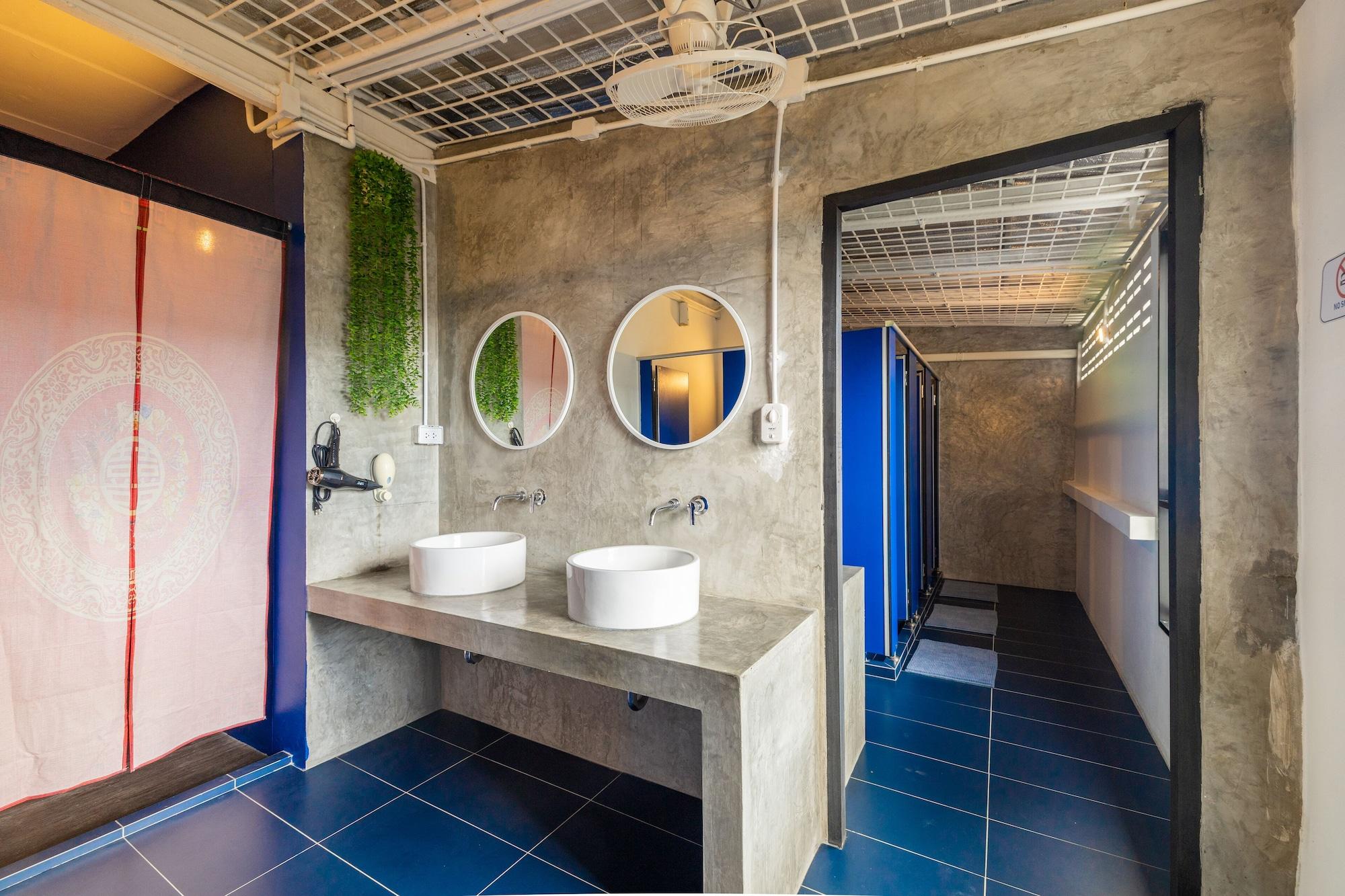 Equipamiento de Habitación Marco Polo Phuket Poshtel