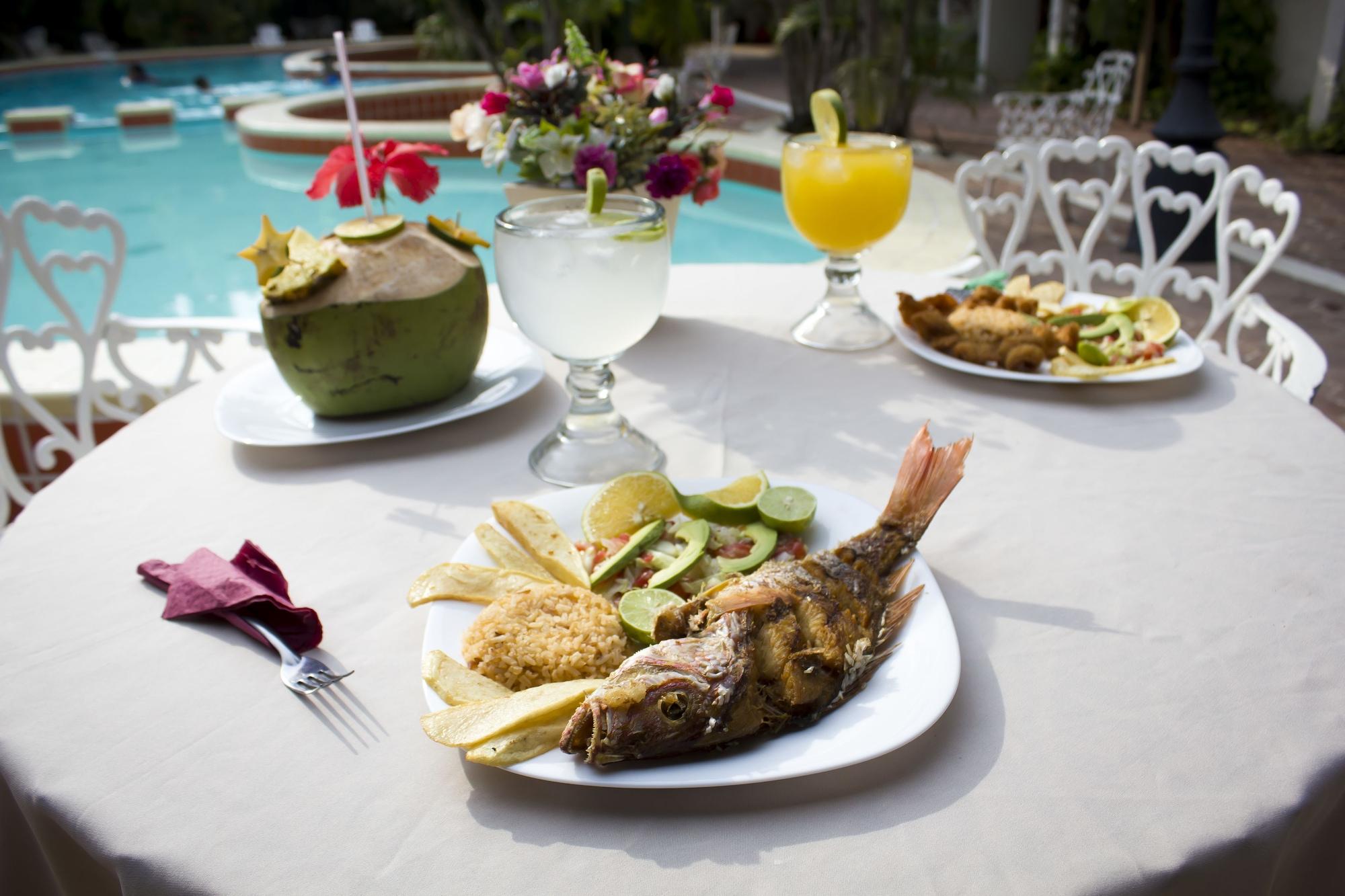 Restaurant Hotel Playa Azul