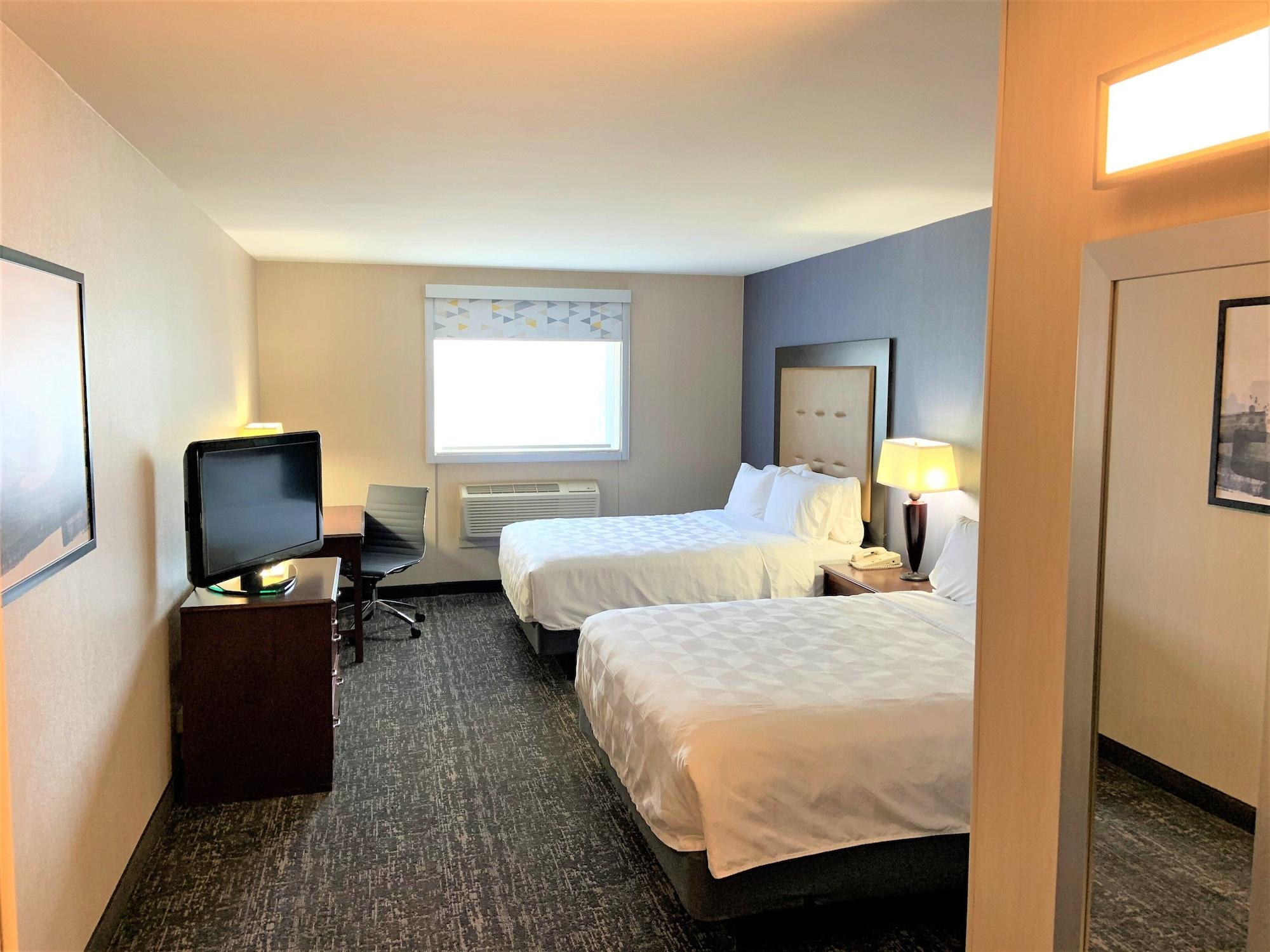 Habitación Holiday Inn & Suites Chicago-Carol Stream (Wheaton) by IHG