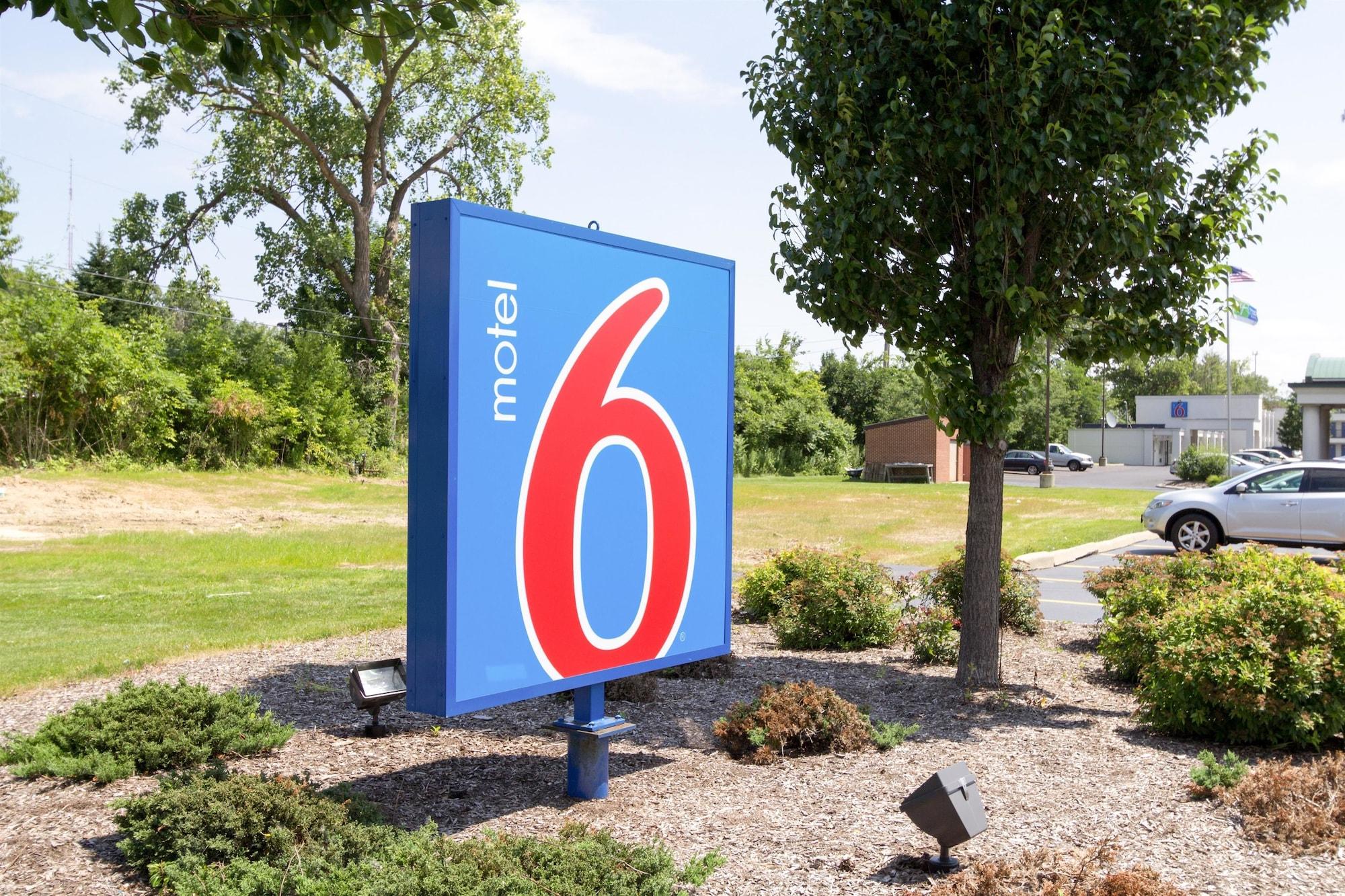 Vista Exterior Motel 6 Richfield, OH