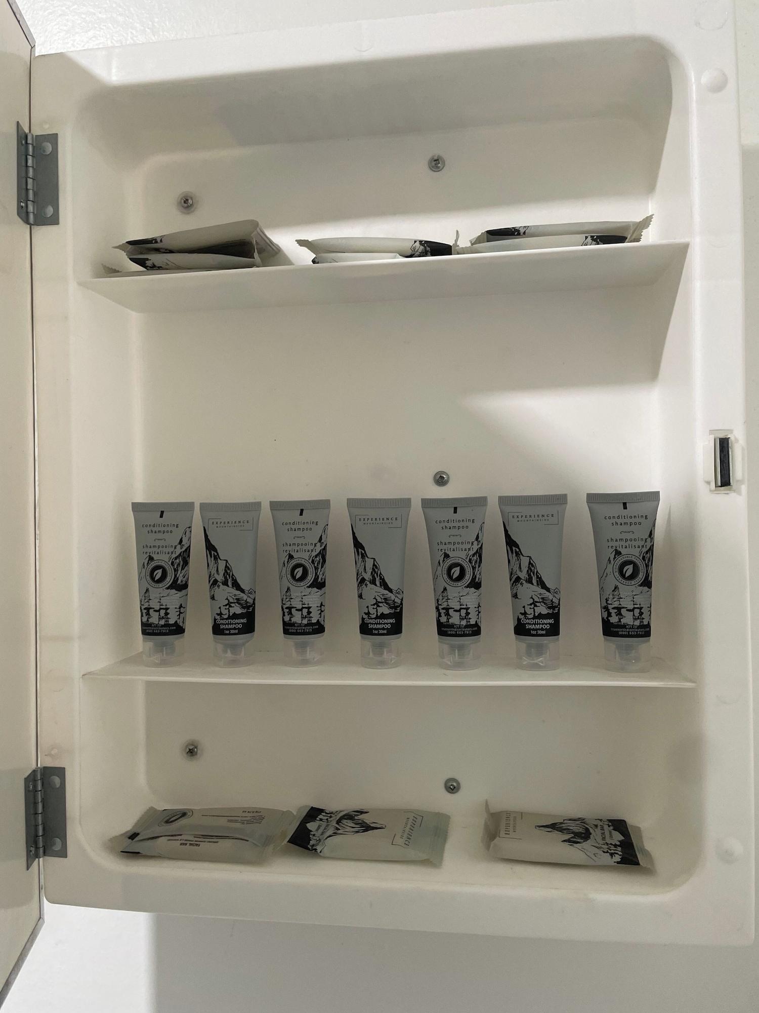 Equipamiento de Habitación Capsule