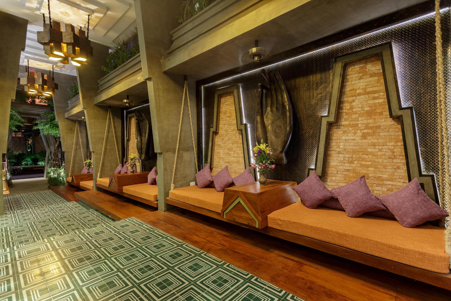 Vista Lobby Golden Temple Boutique