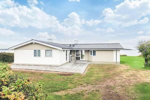 Renta temporal - 10 Person Holiday Home in Farso