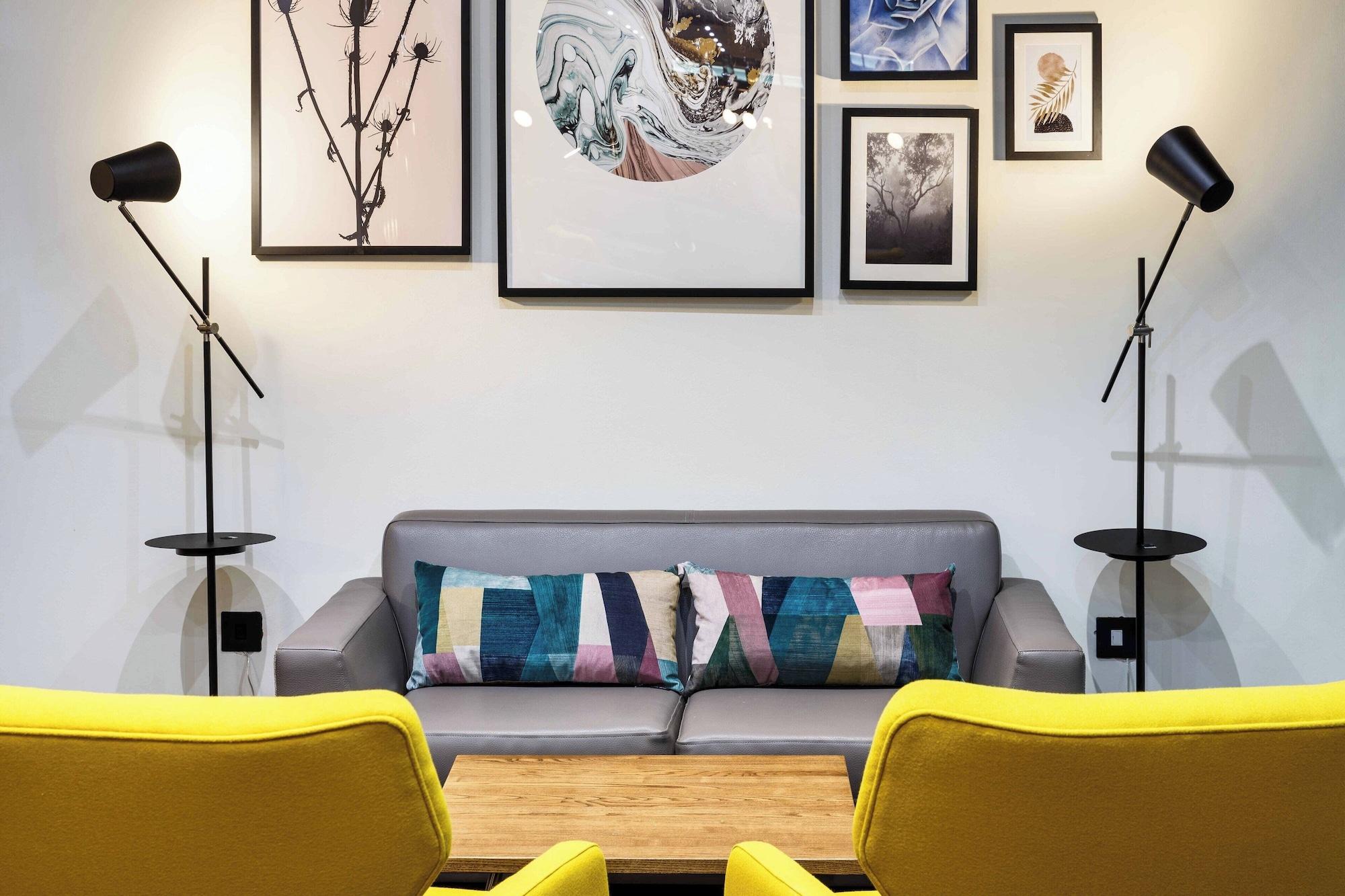 Bar/Salón Delta Hotels Milton Keynes