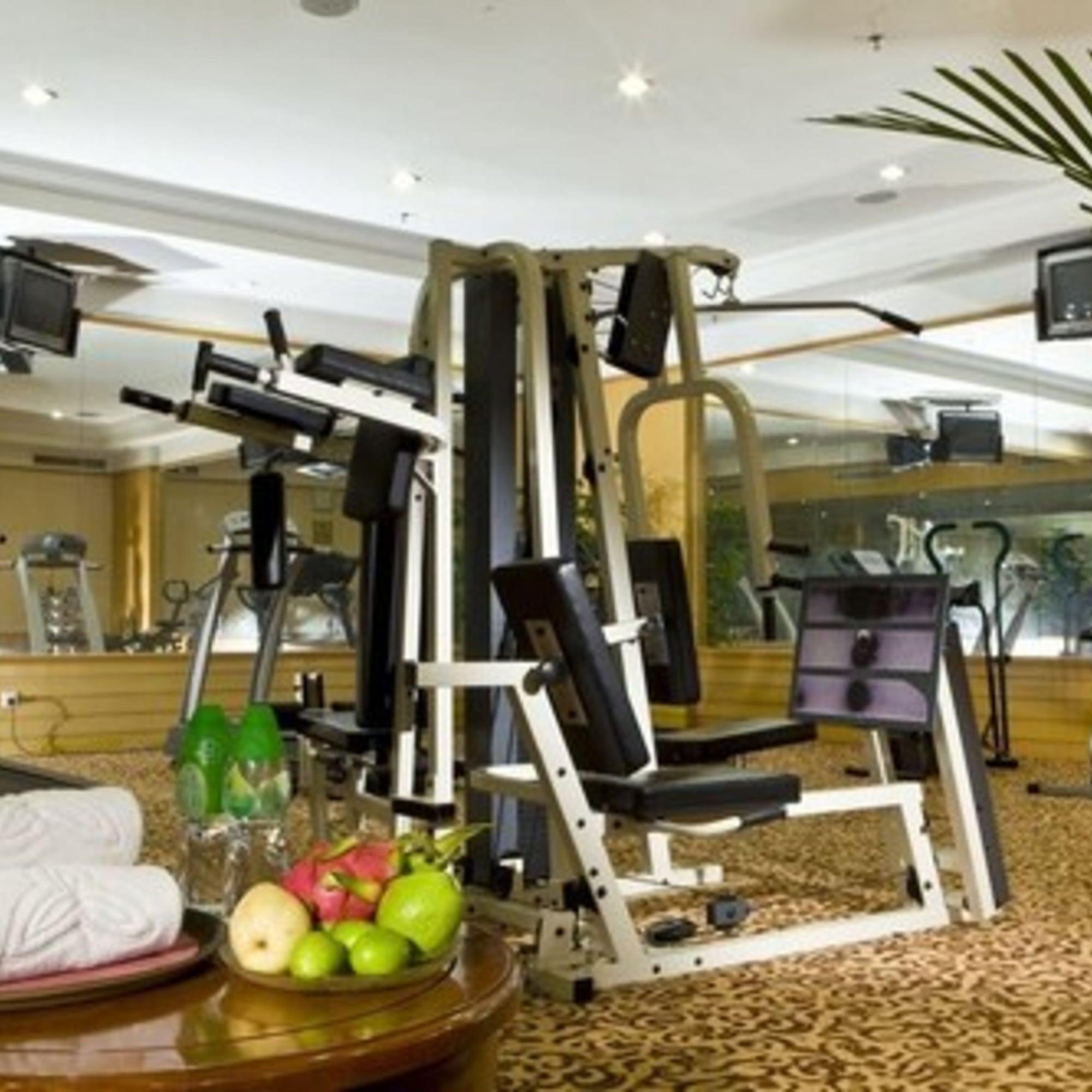 Gimnasio Dongguan Gladden Hotel