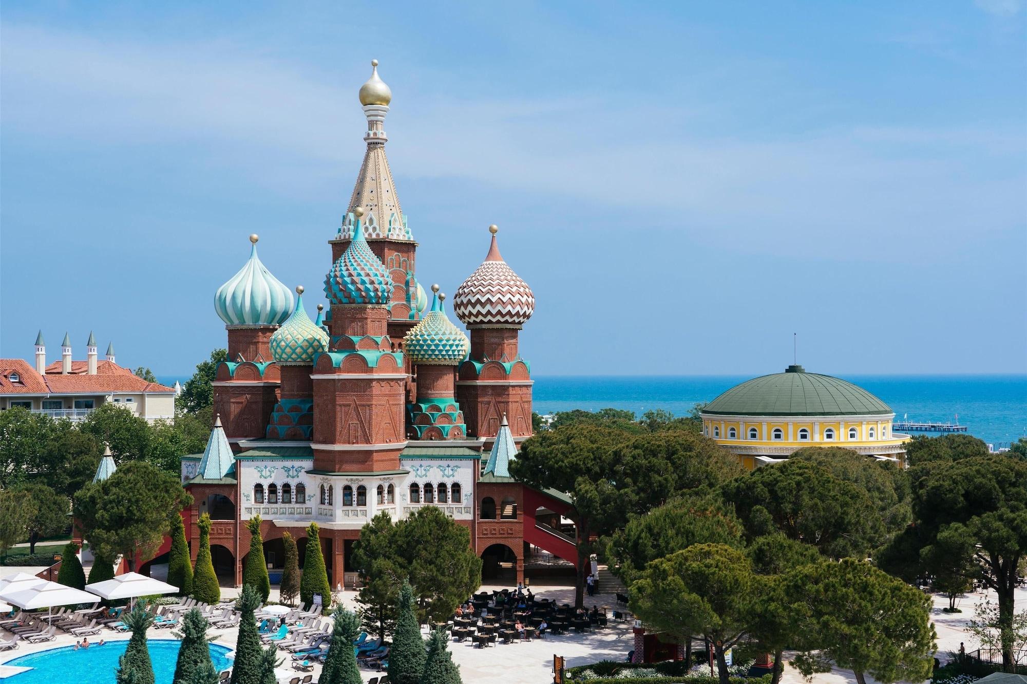 Vista Exterior Kremlin Palace