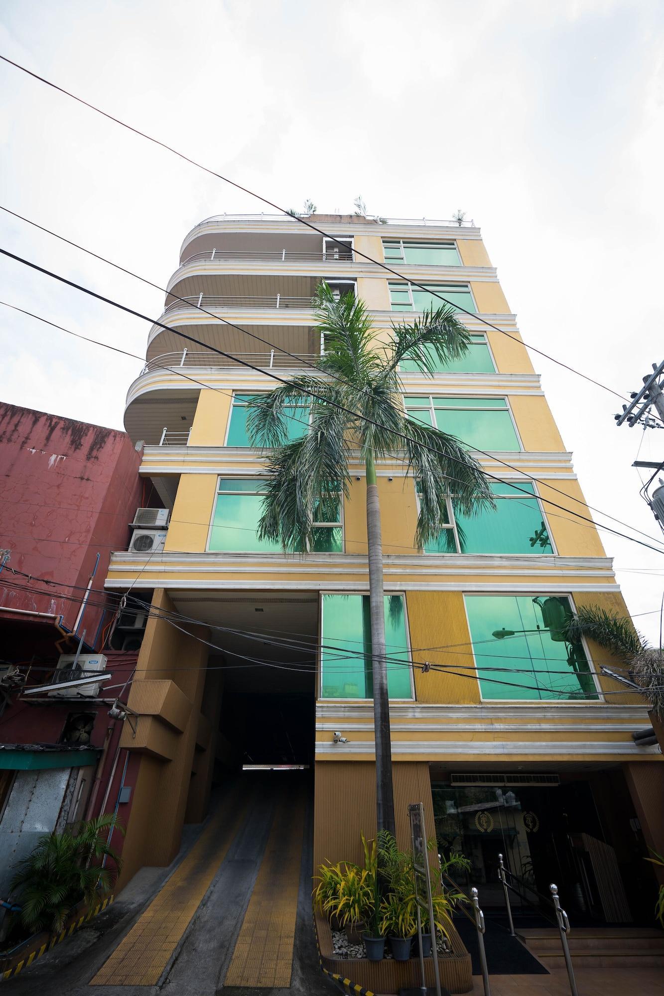 Vista Exterior Fields Plaza Hotel