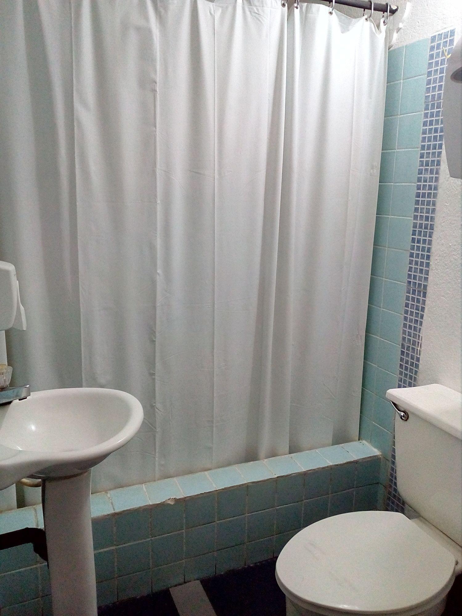 Hotel Hostel y Restaurante Casa Jacaranda