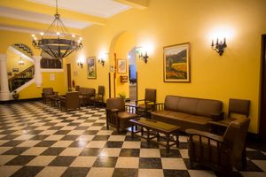 Alojamiento - Grand Hotel Huanuco