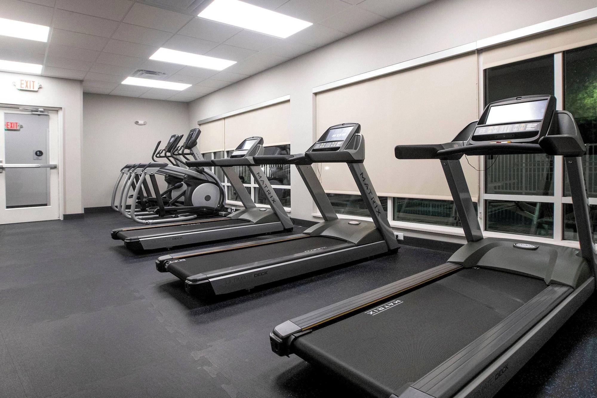 Gimnasio TownePlace Suites by Marriott Conroe