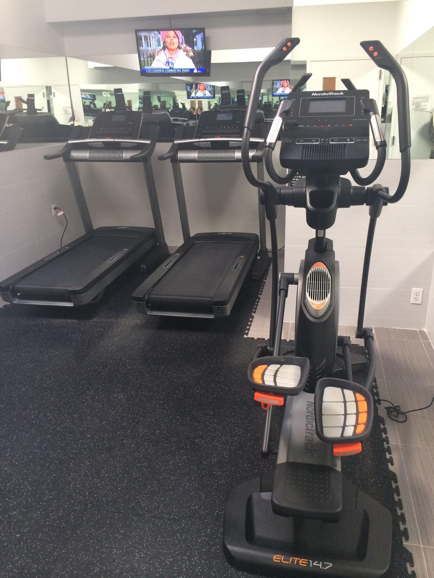 Gimnasio Pointe Plaza Hotel
