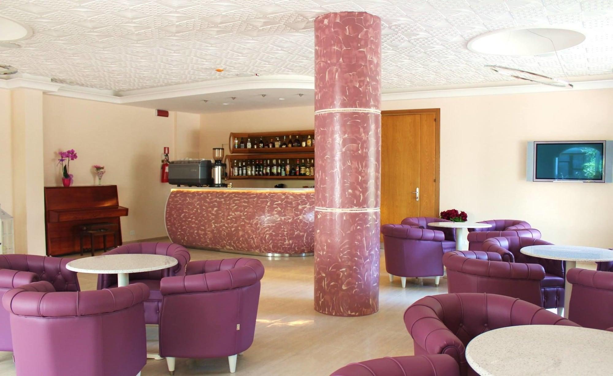 Bar/Salón Hotel Castellucci