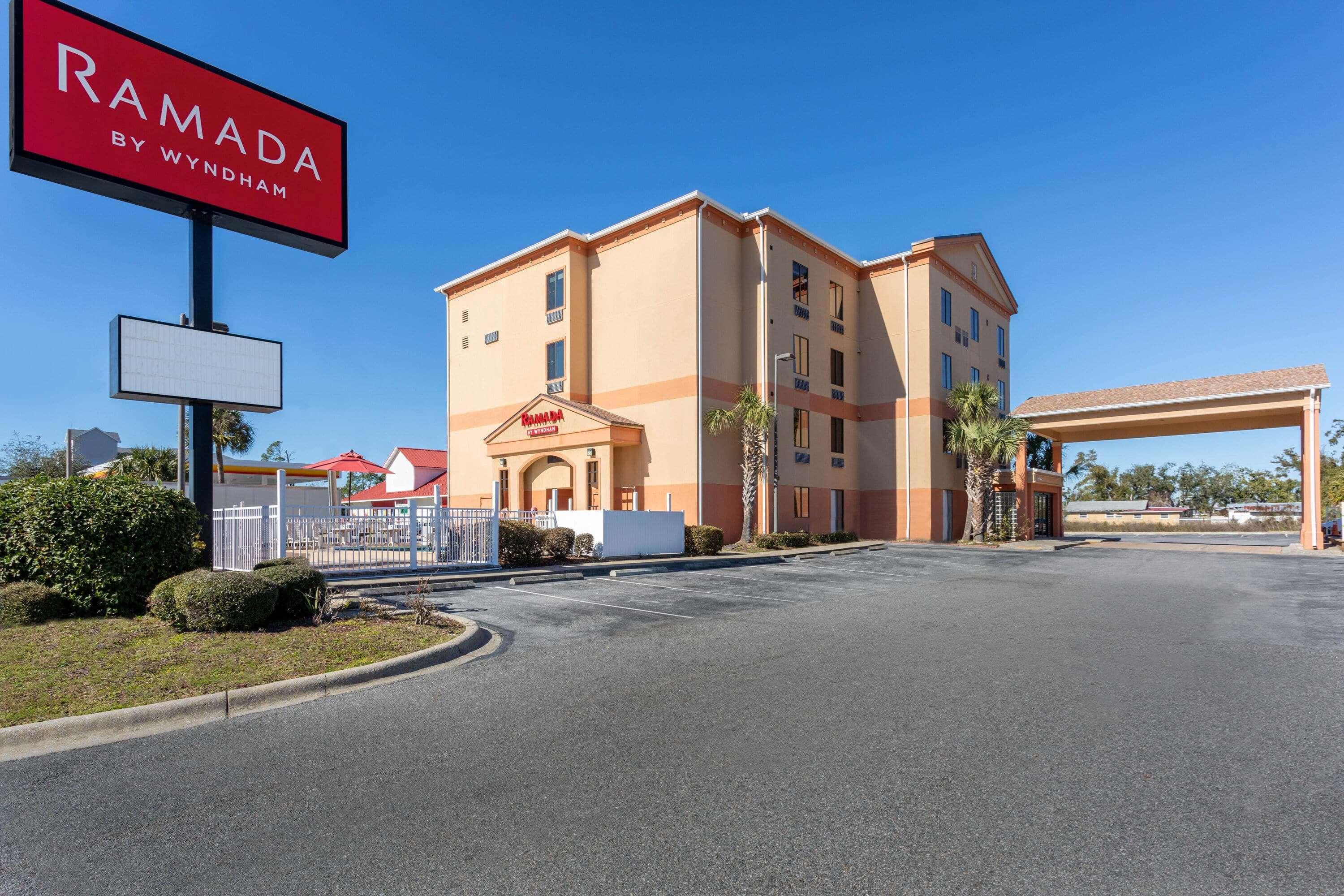 Varios Ramada by Wyndham Panama City
