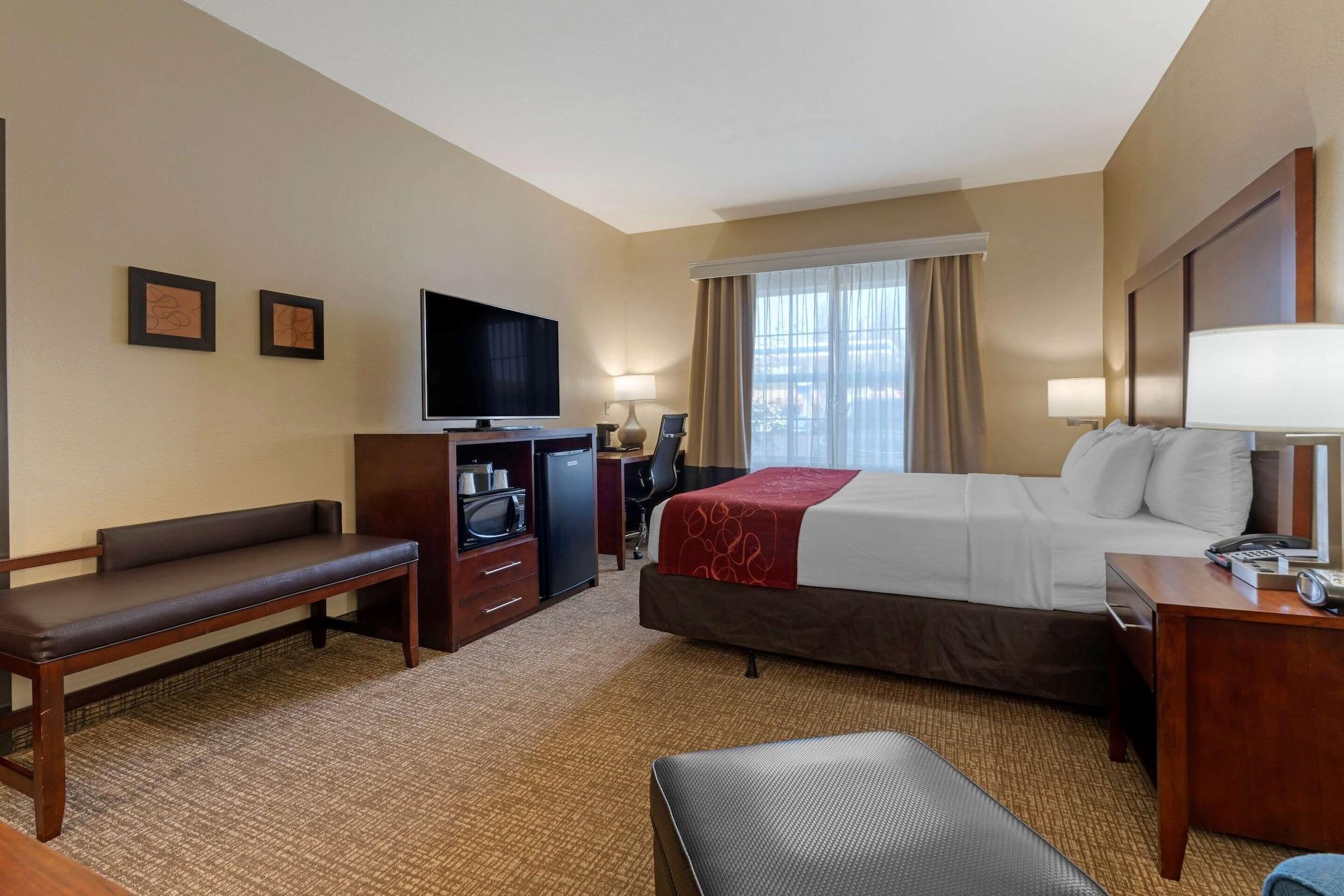 Habitación Comfort Suites Downtown Sacramento