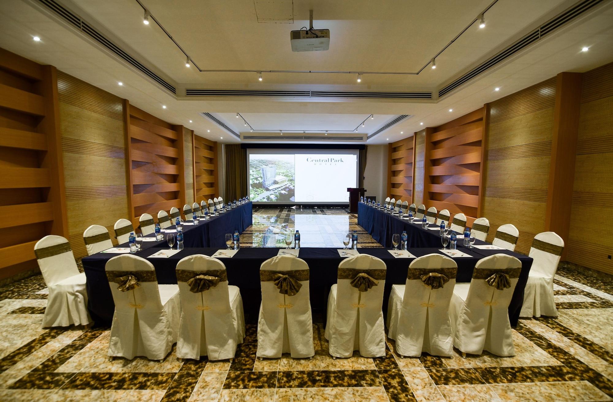 Sala de Reuniones The Mira Central Park Hotel