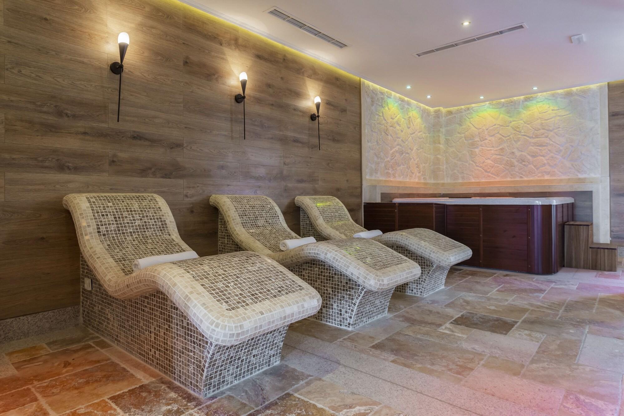 Spa Gardenia Beach Palace Aparthotel