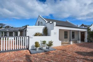 Alojamiento - Sixteen Guest House on Main