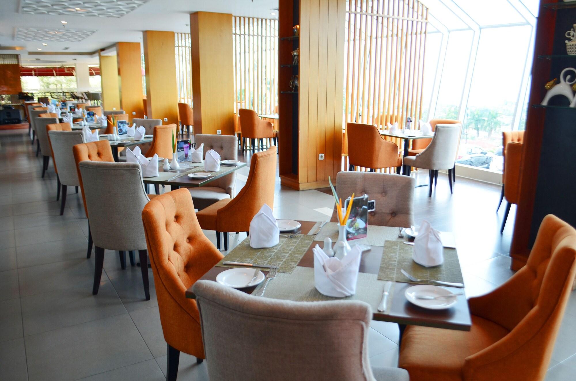 Restaurant Emersia Hotel & Resort