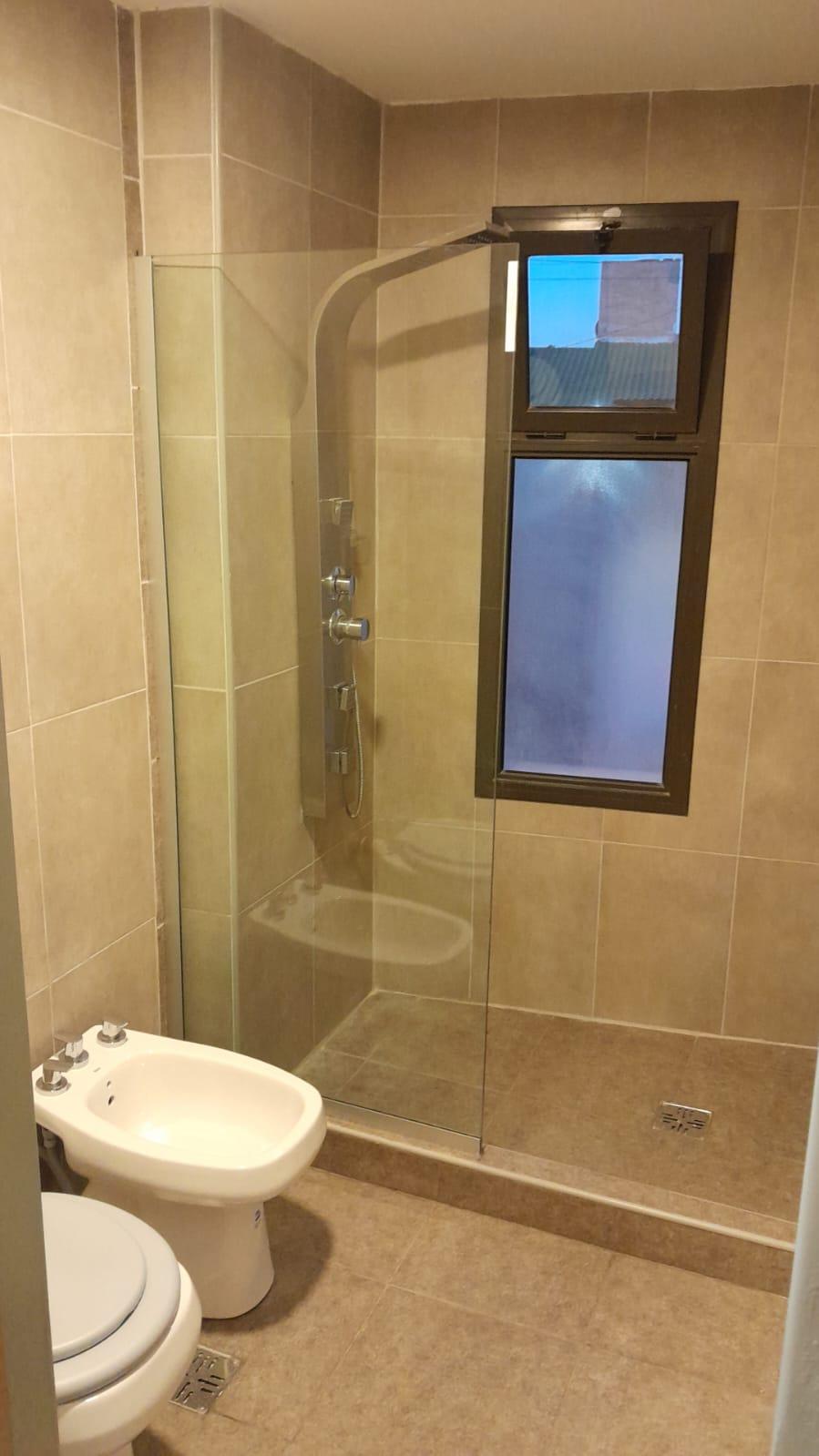 Baño ACACIAS APART & SUITES