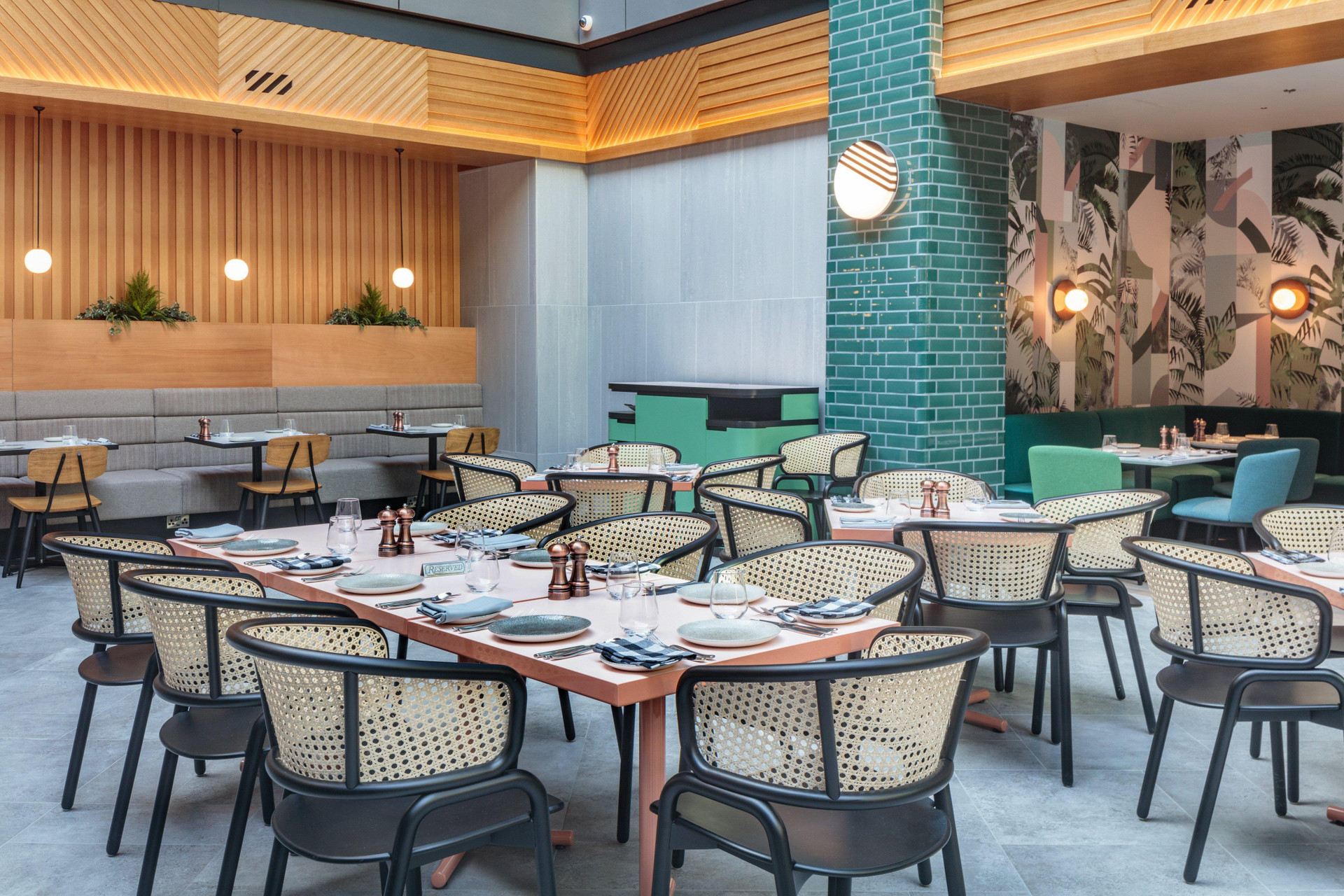 Restaurant Holiday Inn London Heathrow - Bath Road by IHG