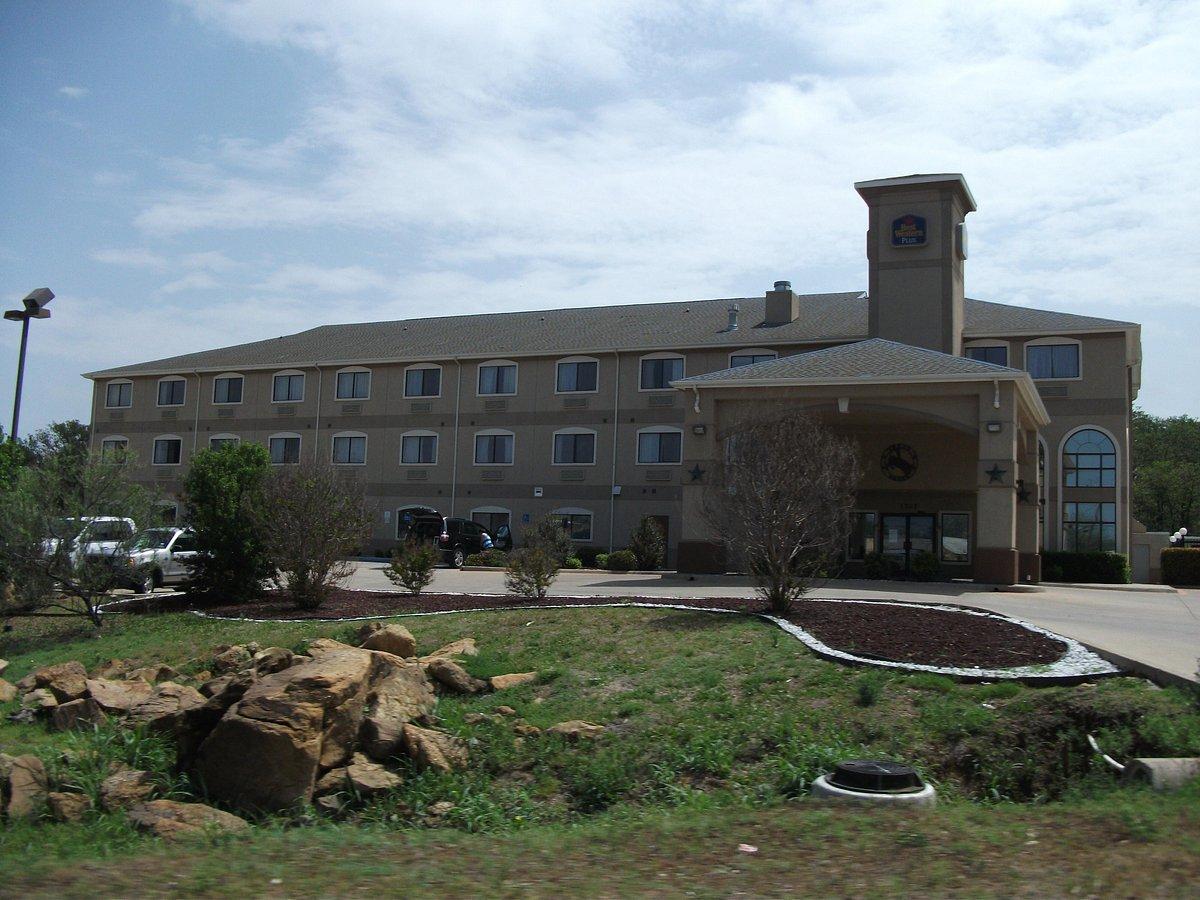 Vista Exterior Best Western Plus Graham Inn