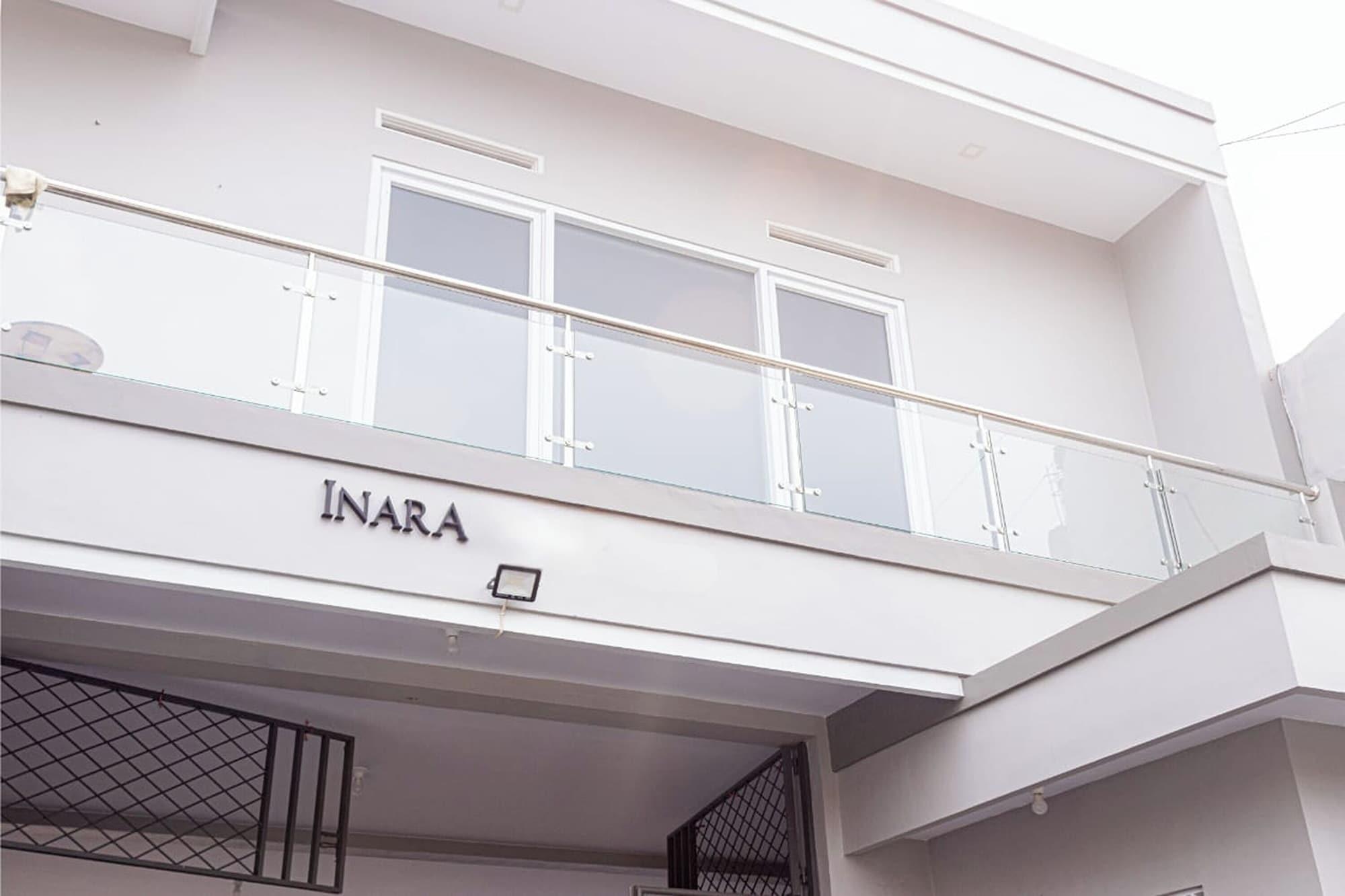 Vista Exterior Inara Guesthouse & Villa