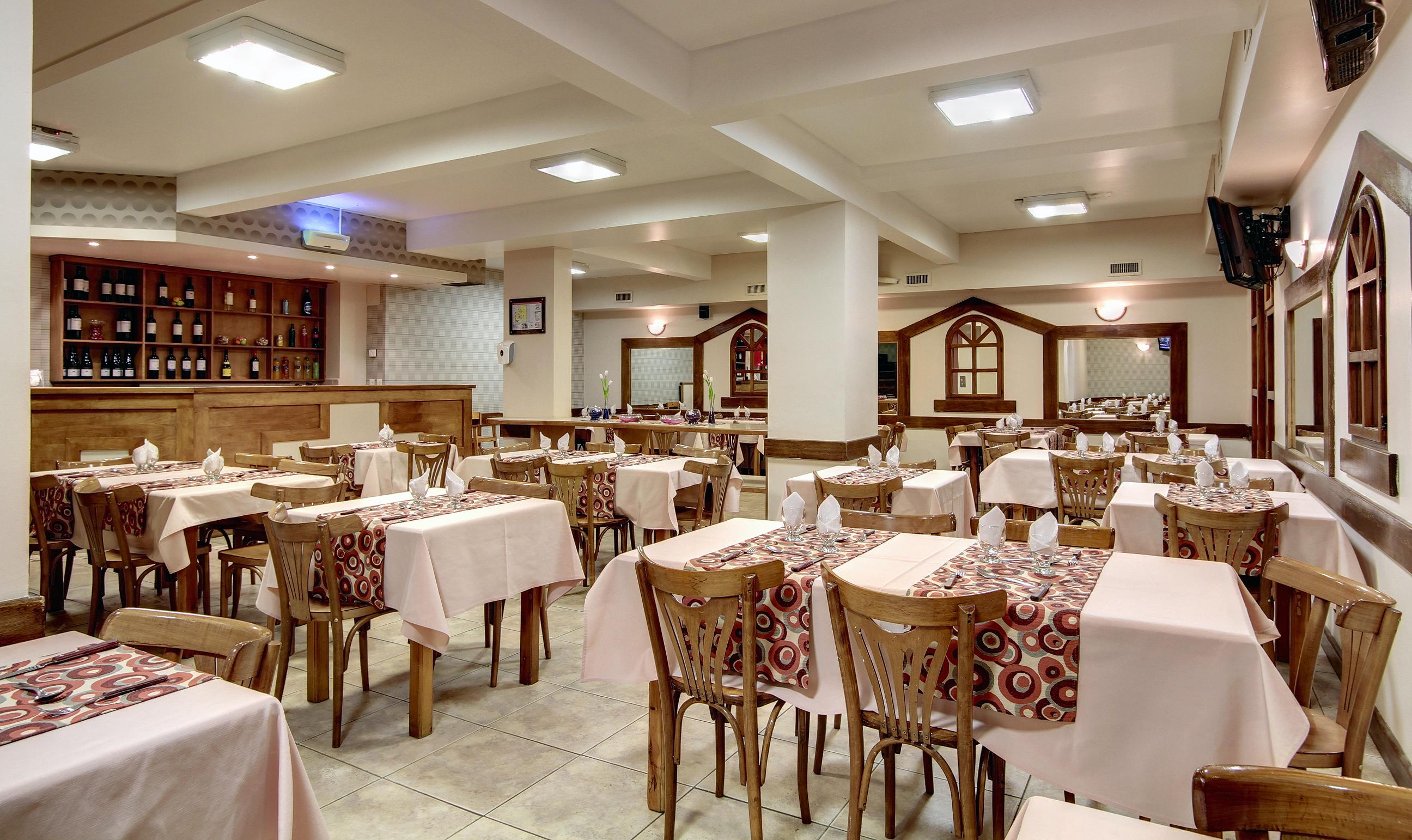 Restaurant Cambria Hotel