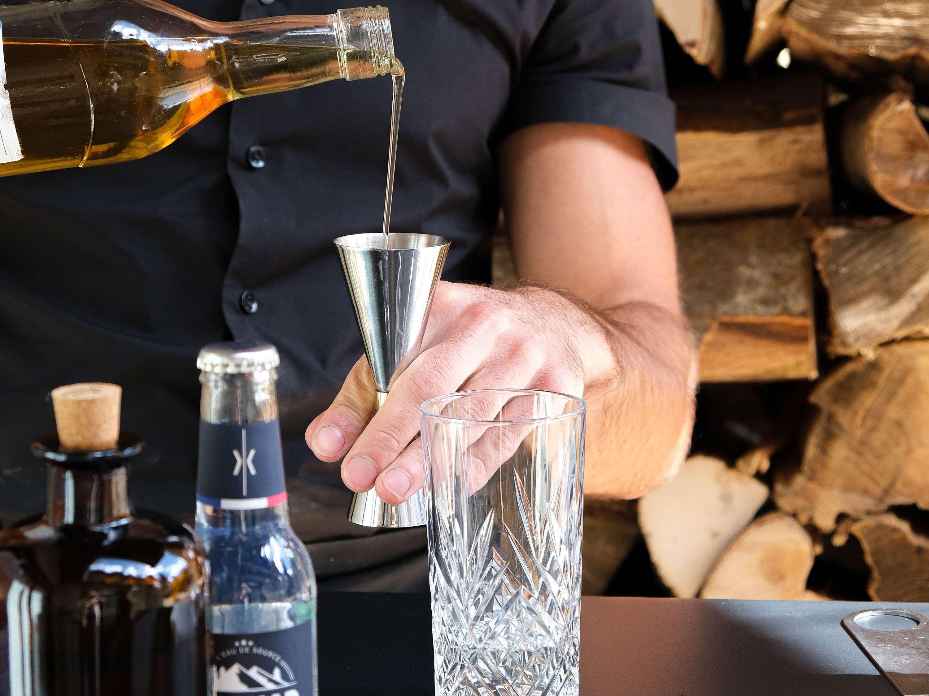 Bar/Salón Hotel Mercure Saint-Lary