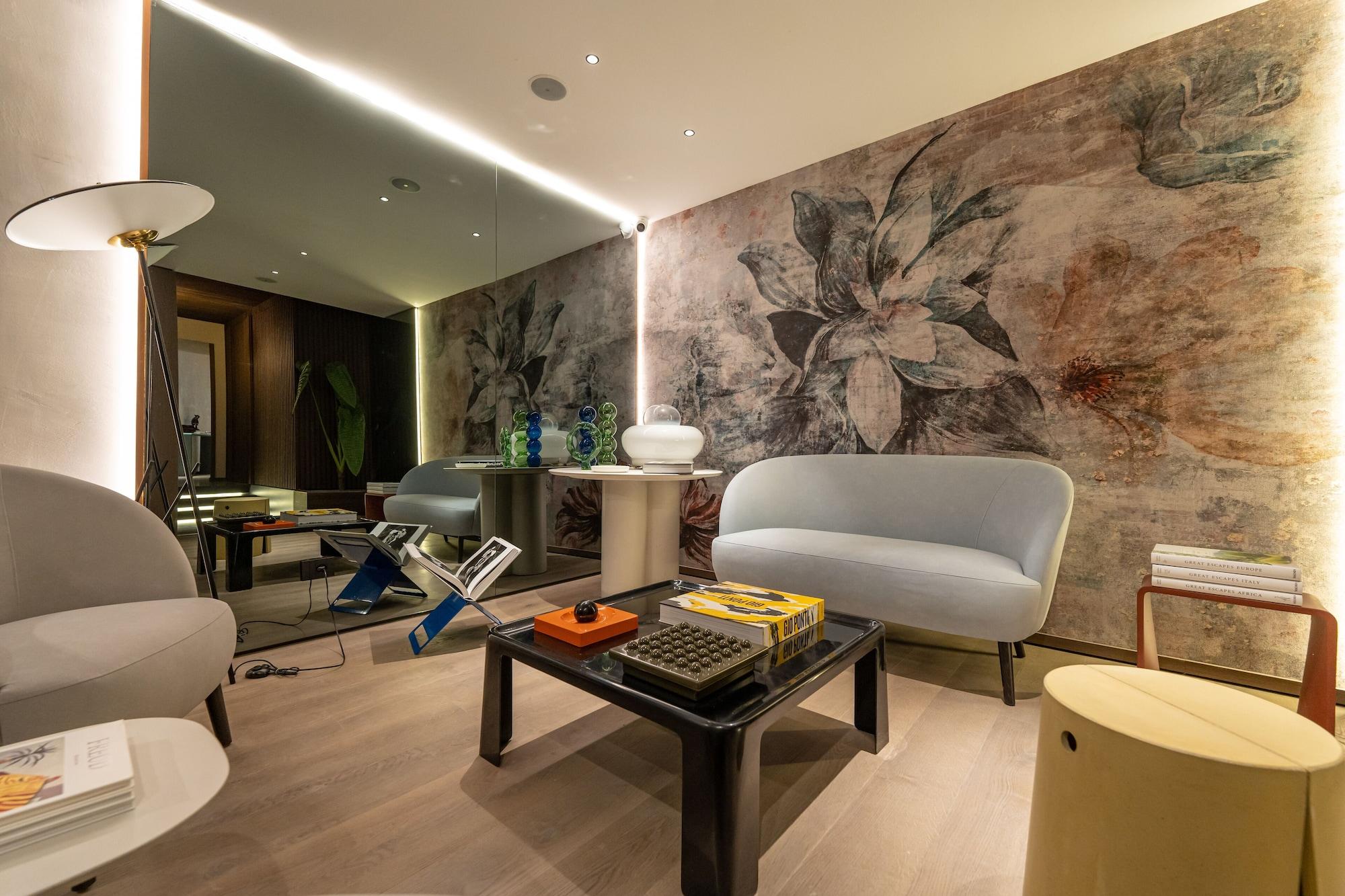 Vista Lobby Agra Suites