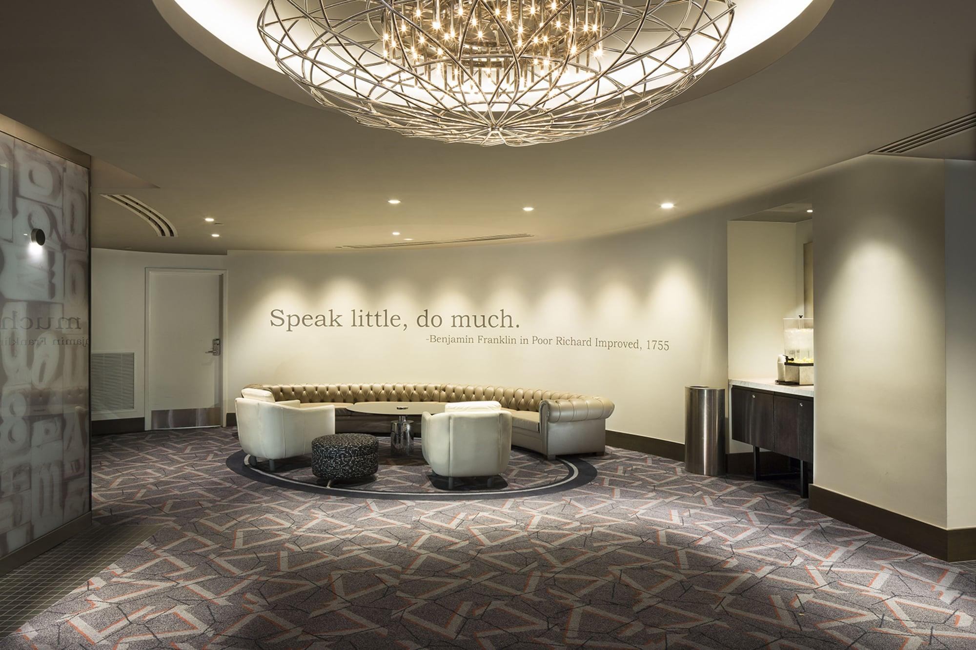 Vista Lobby The Windsor Suites