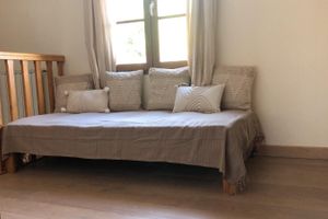 Alquiler Vacacional - Former sheepfold in an old village with garden and swimming pool