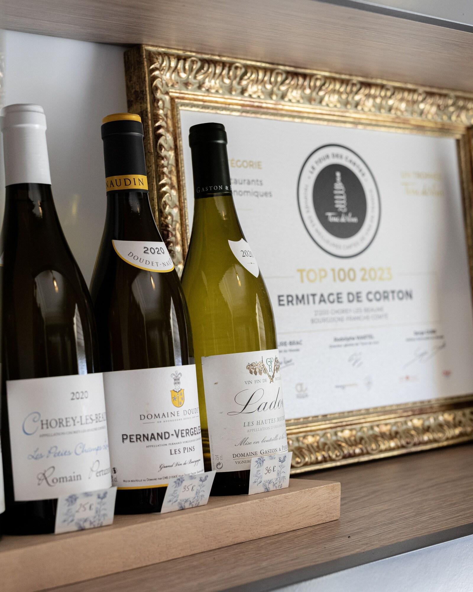 Vista Lobby Ermitage De Corton