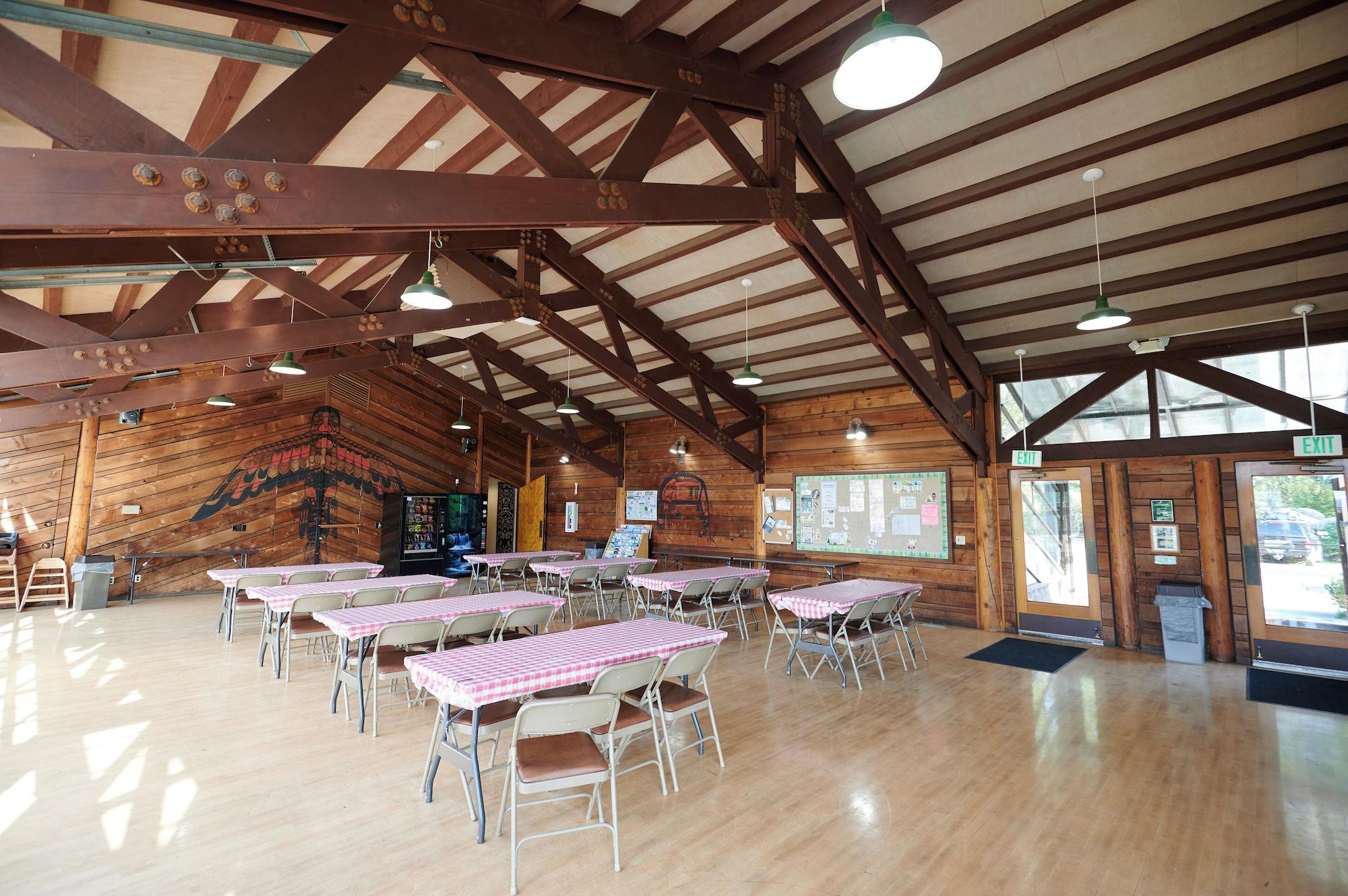 Vista Lobby La Conner RV & Camping Resort