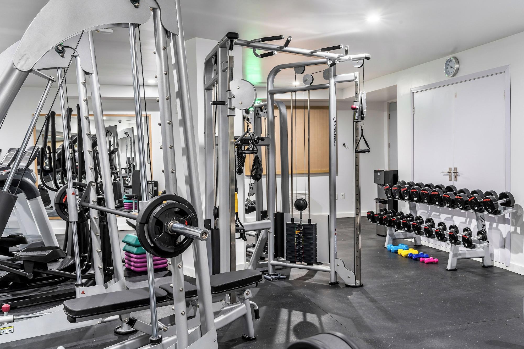 Gimnasio Koi Resort Saint Kitts, Curio Collection by Hilton