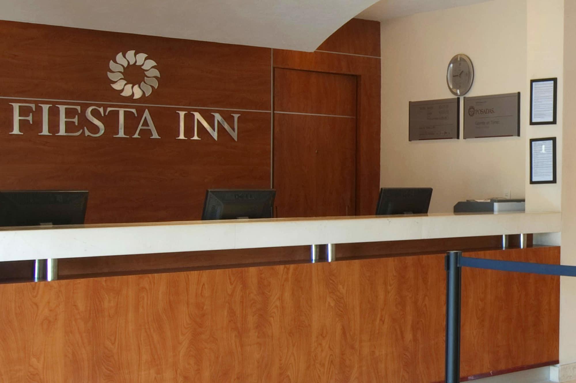 Vista Lobby Fiesta Inn Poza Rica
