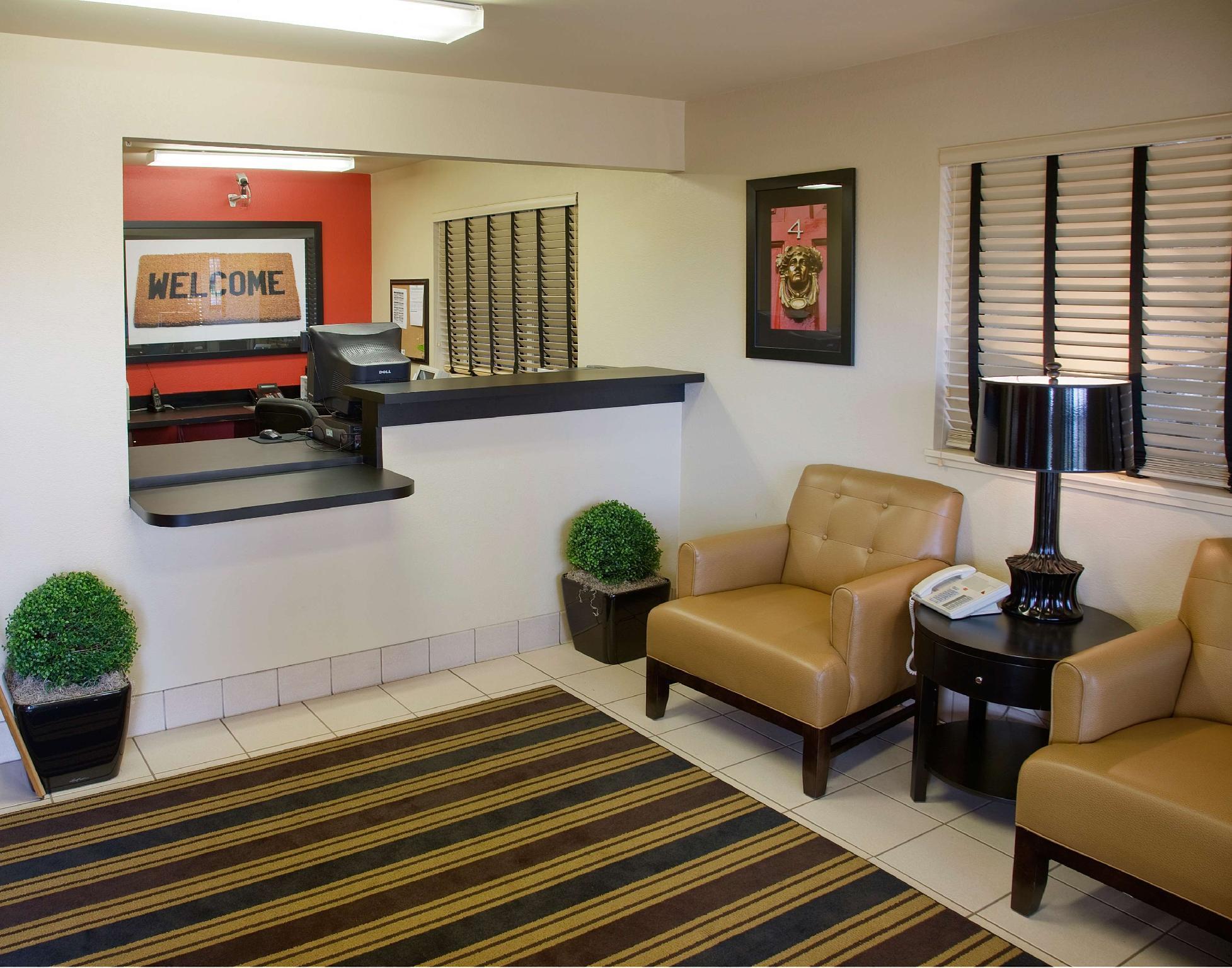 Vista Lobby Suburban Studios Winston-Salem near Hanes Mall