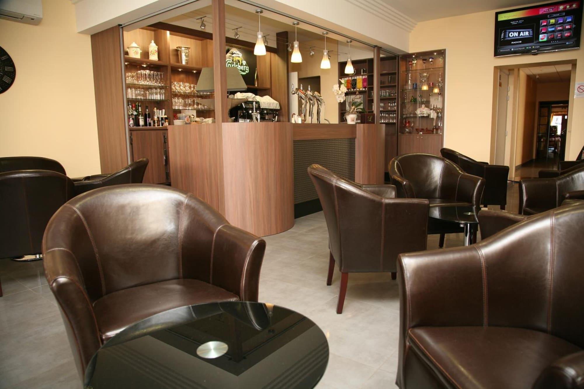 Bar/Salón La Renaissance