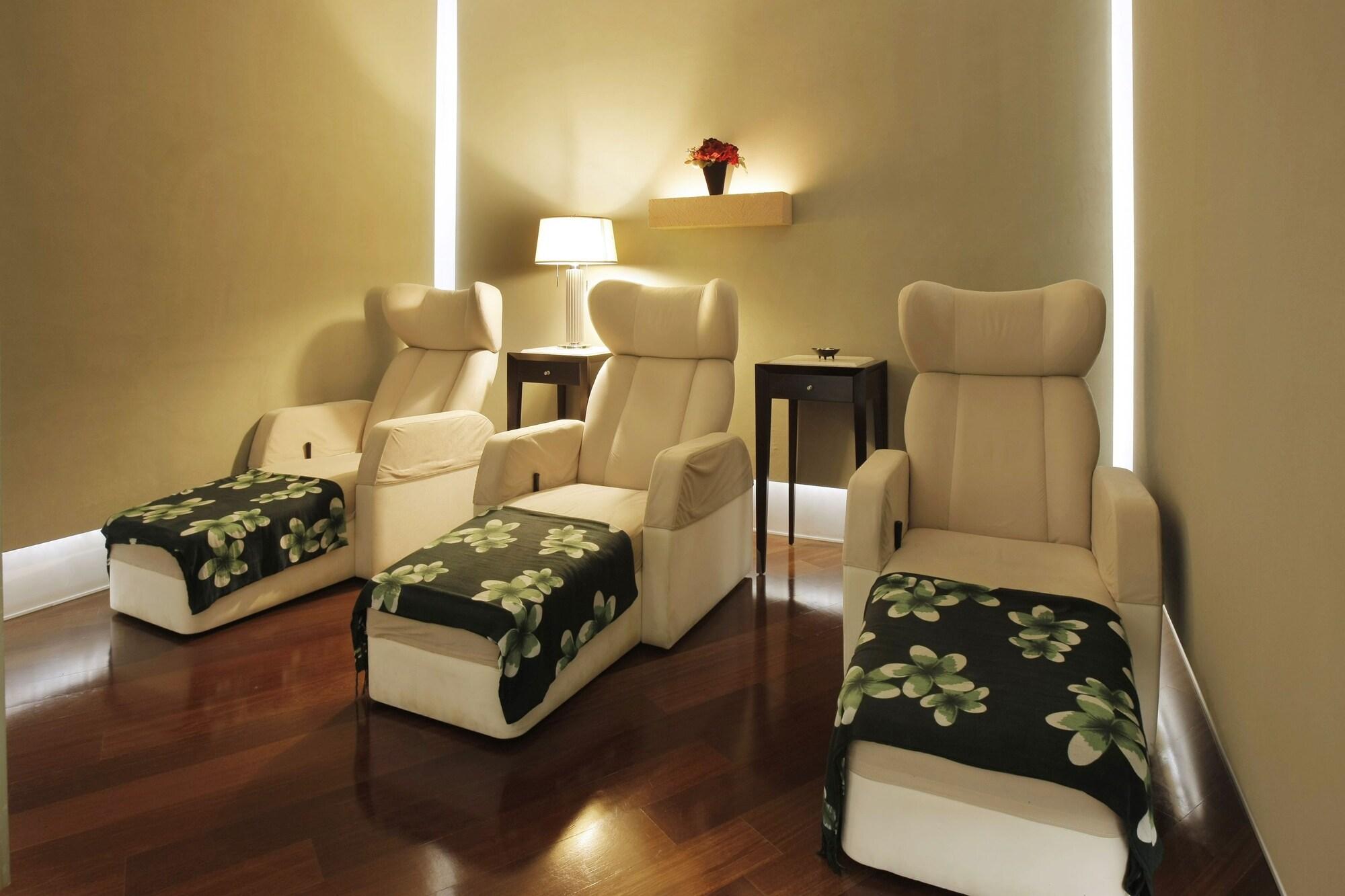 Spa Okinawa NaHaNa Hotel & Spa