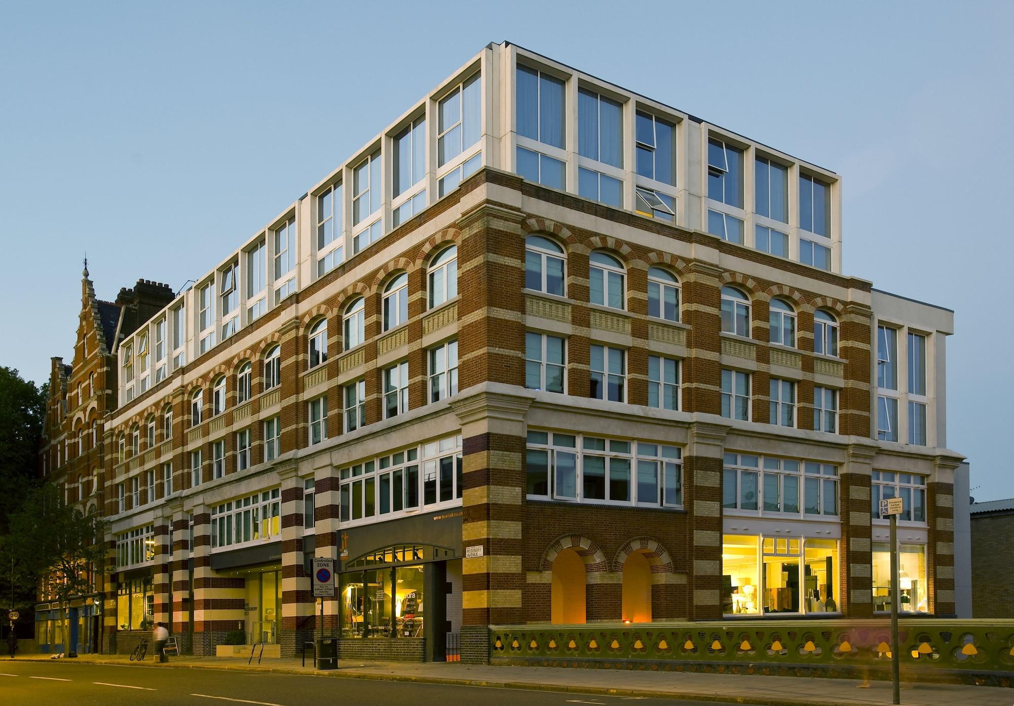 Vista Exterior The Rosebery by Supercity Aparthotels