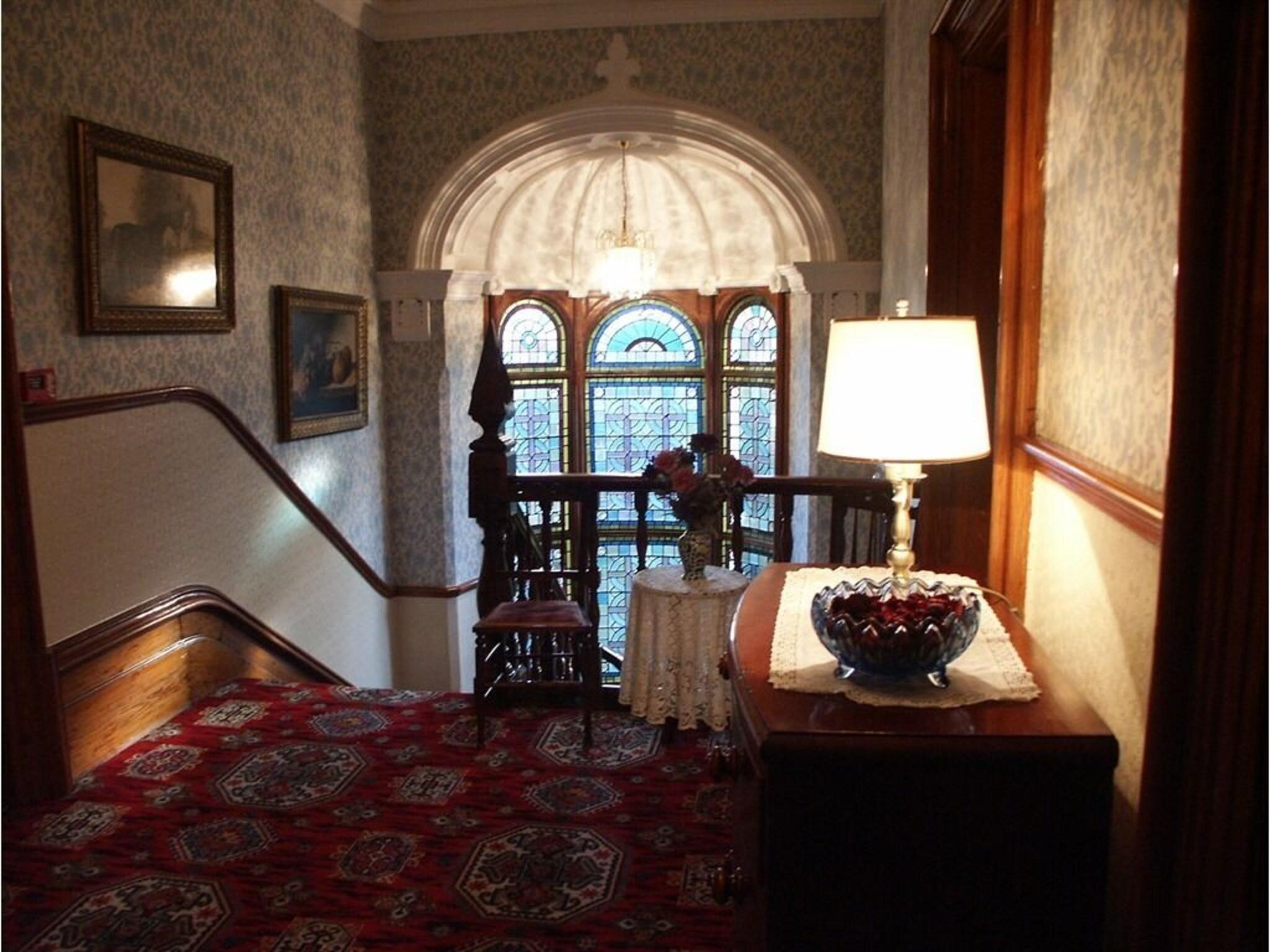 Vista Lobby Ascot House