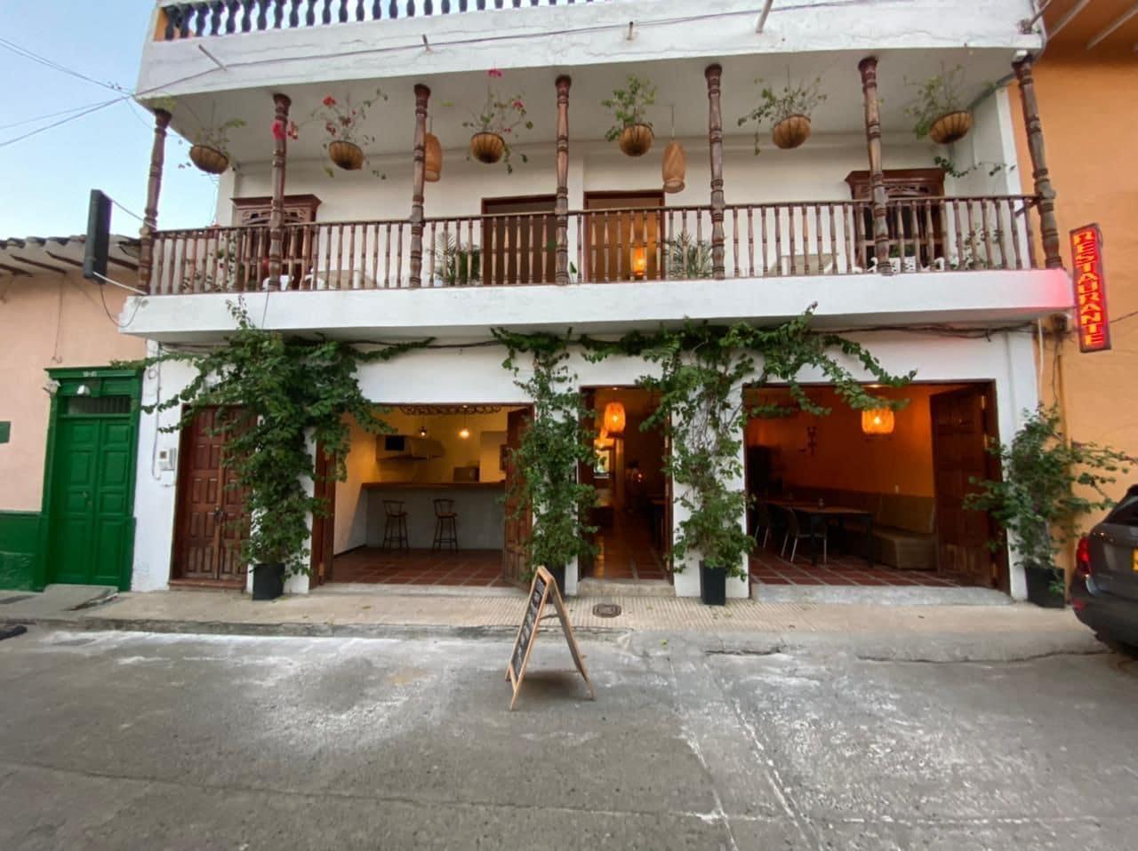 Vista Exterior Curazao Hotel