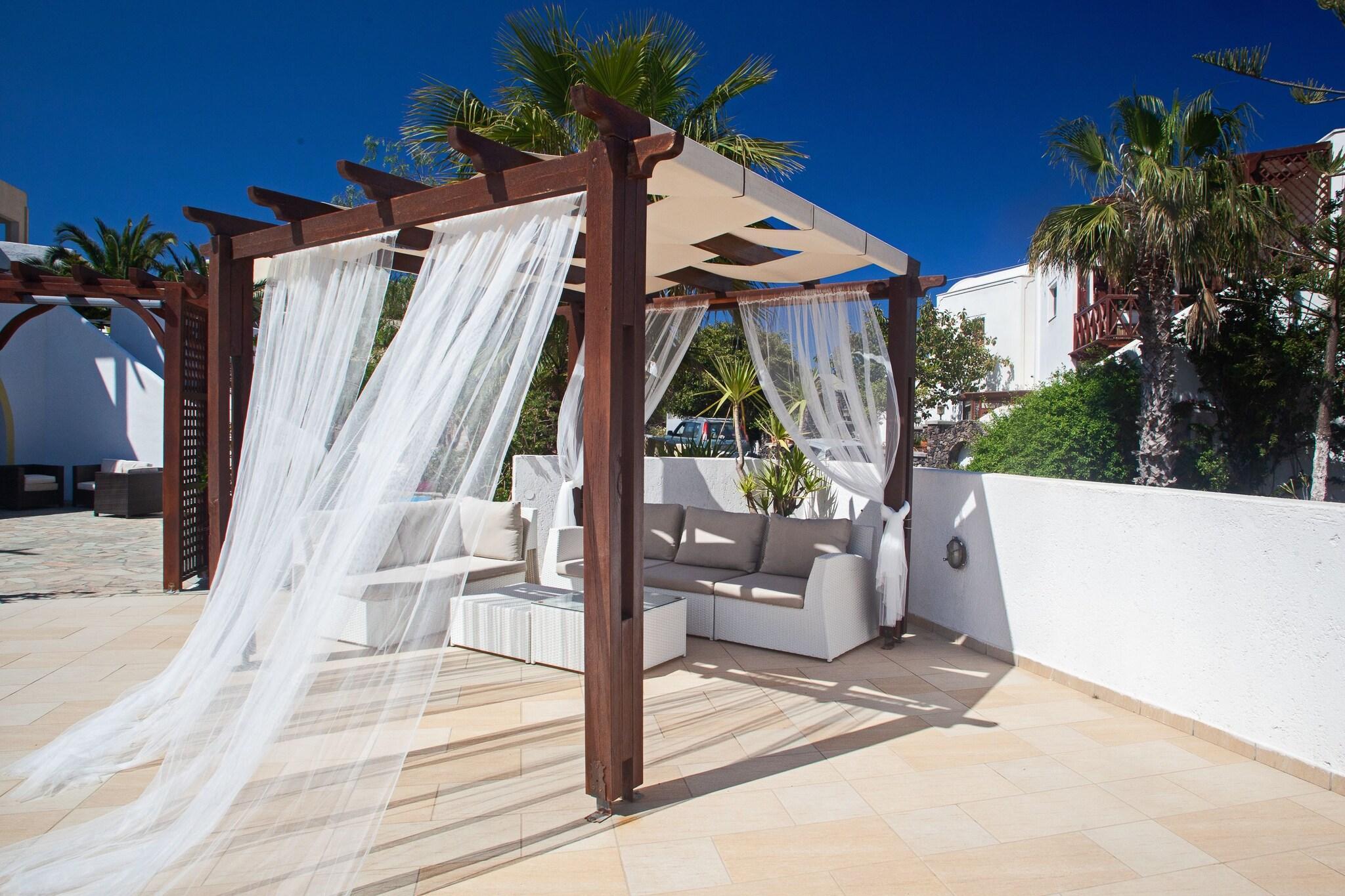 Vista Lobby Arlene Suites