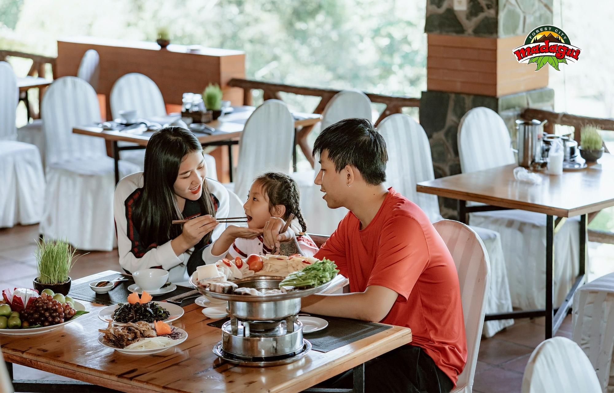 Restaurant Madagui Forest City