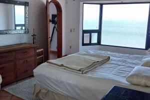 Alquiler Vacacional - Casa de la Rana! Spacious 6-bedroom Beach Front house in Nuevo Mazatlán